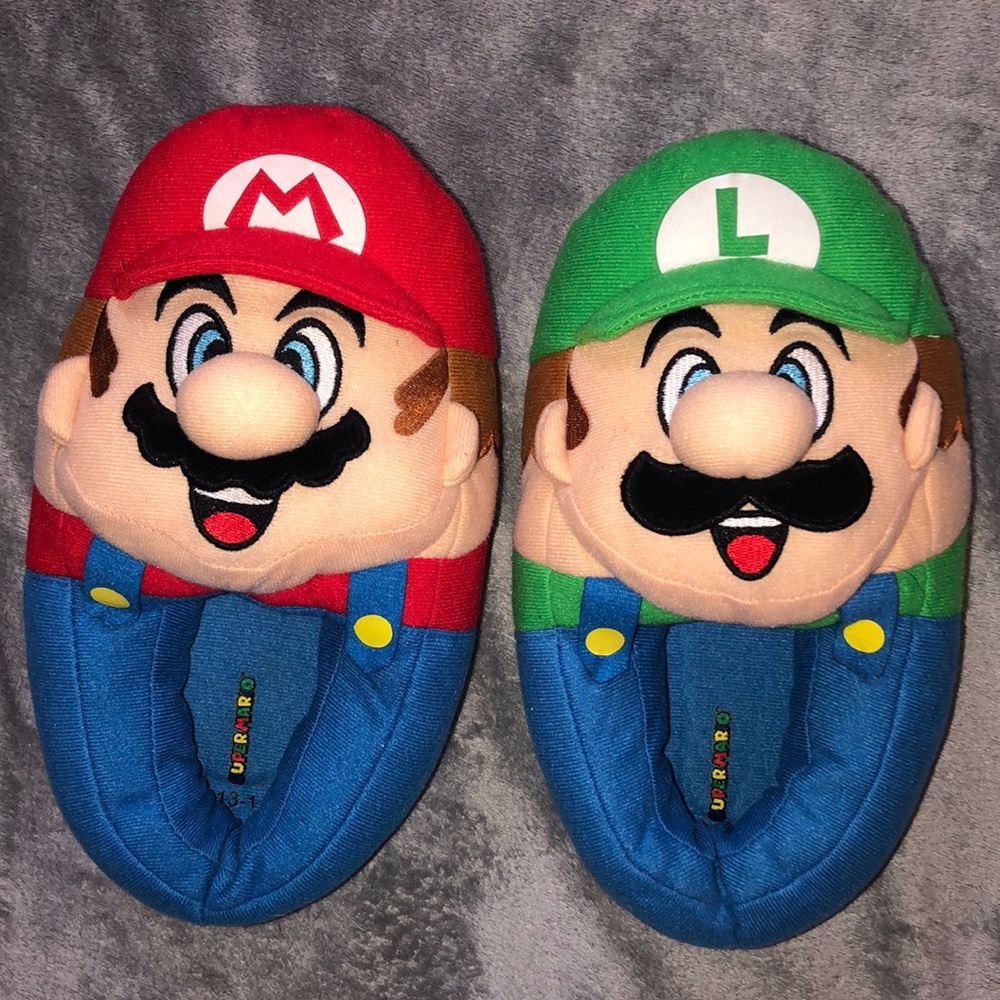 Super Mario & Luigi plush musical slippers